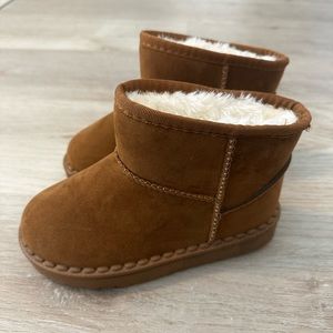 Girls winter fur boots faux suede size 12